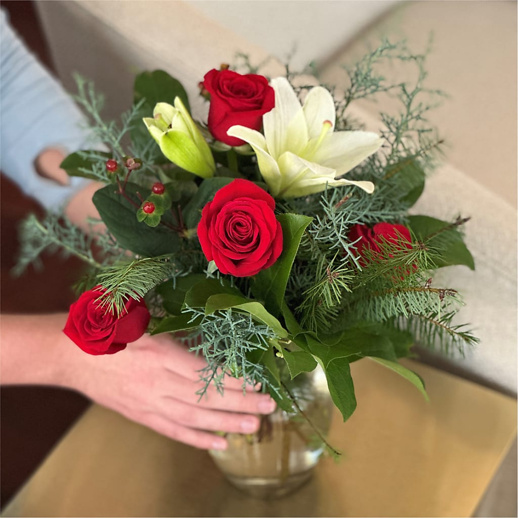 Glittering Lights Bouquet – BERMAN'S FLOWERS, Kingsburg CA
