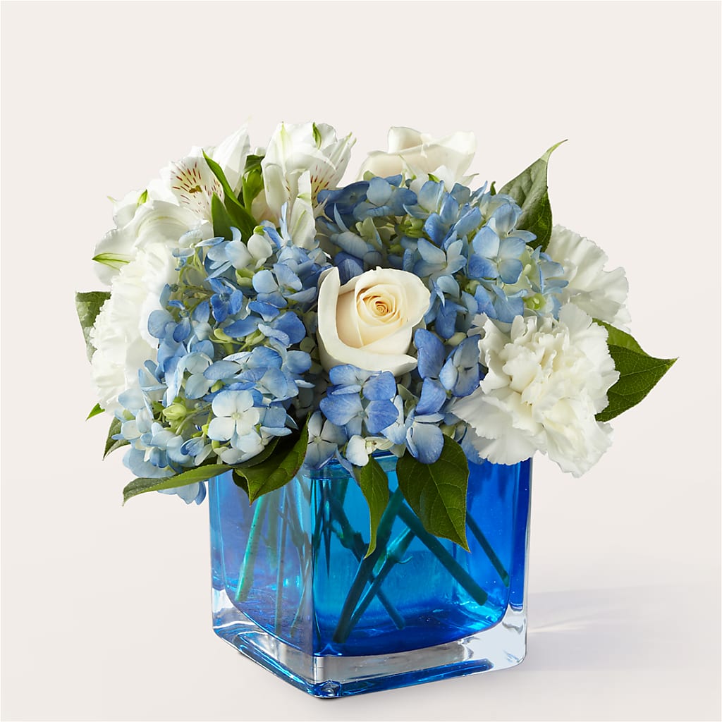Soothing Waters Bouquet – BERMAN'S FLOWERS, Kingsburg CA