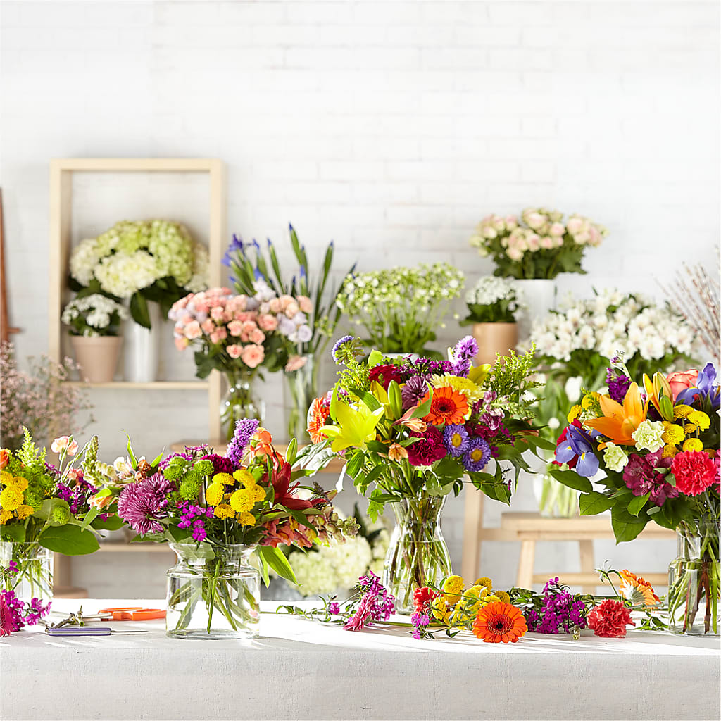 Bold & Bright – A Florist Original – BERMAN'S FLOWERS, Kingsburg CA