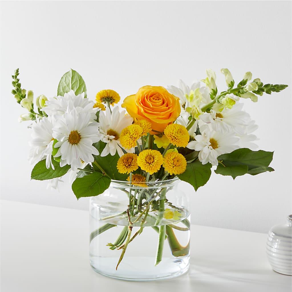 Sun Salutation Bouquet – BERMAN'S FLOWERS, Kingsburg CA