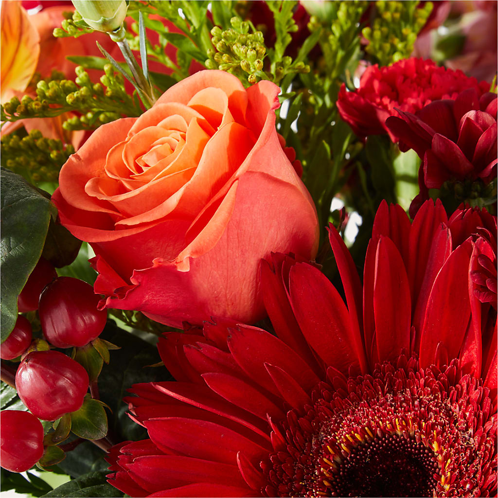 Sweater Season - A Florist Original – BERMAN'S FLOWERS, Kingsburg CA