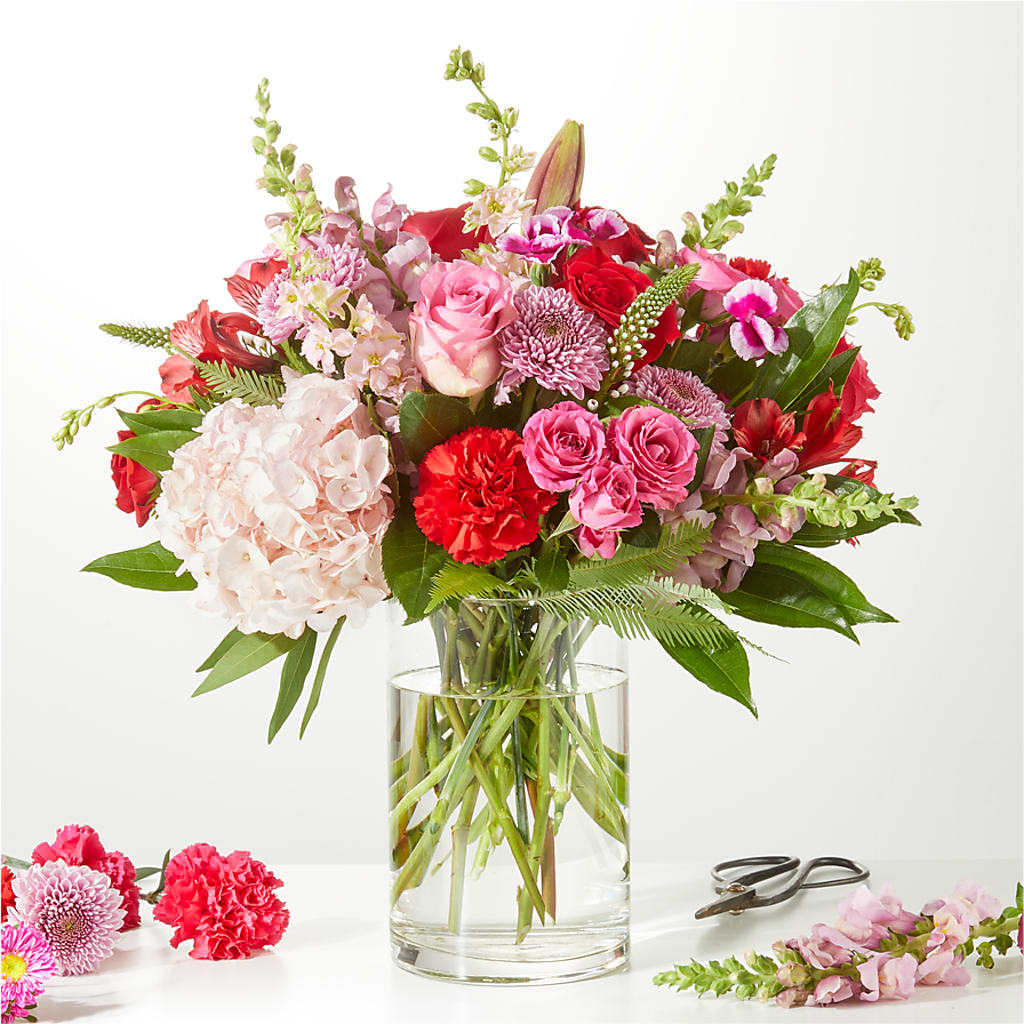 Swooning Over You - A Luxury Florist Original – BERMAN'S FLOWERS, Kingsburg CA
