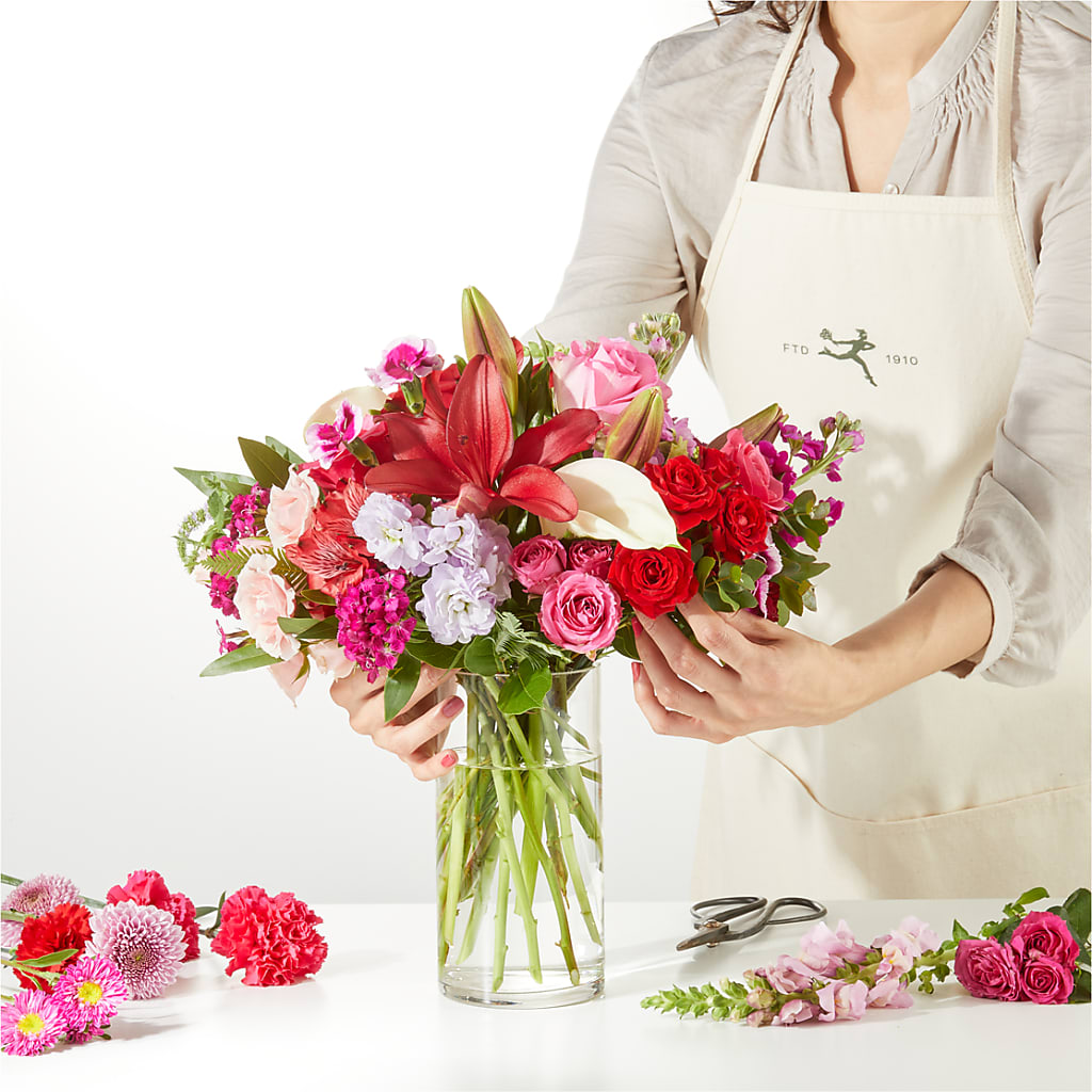 Swooning Over You - A Luxury Florist Original – BERMAN'S FLOWERS, Kingsburg CA