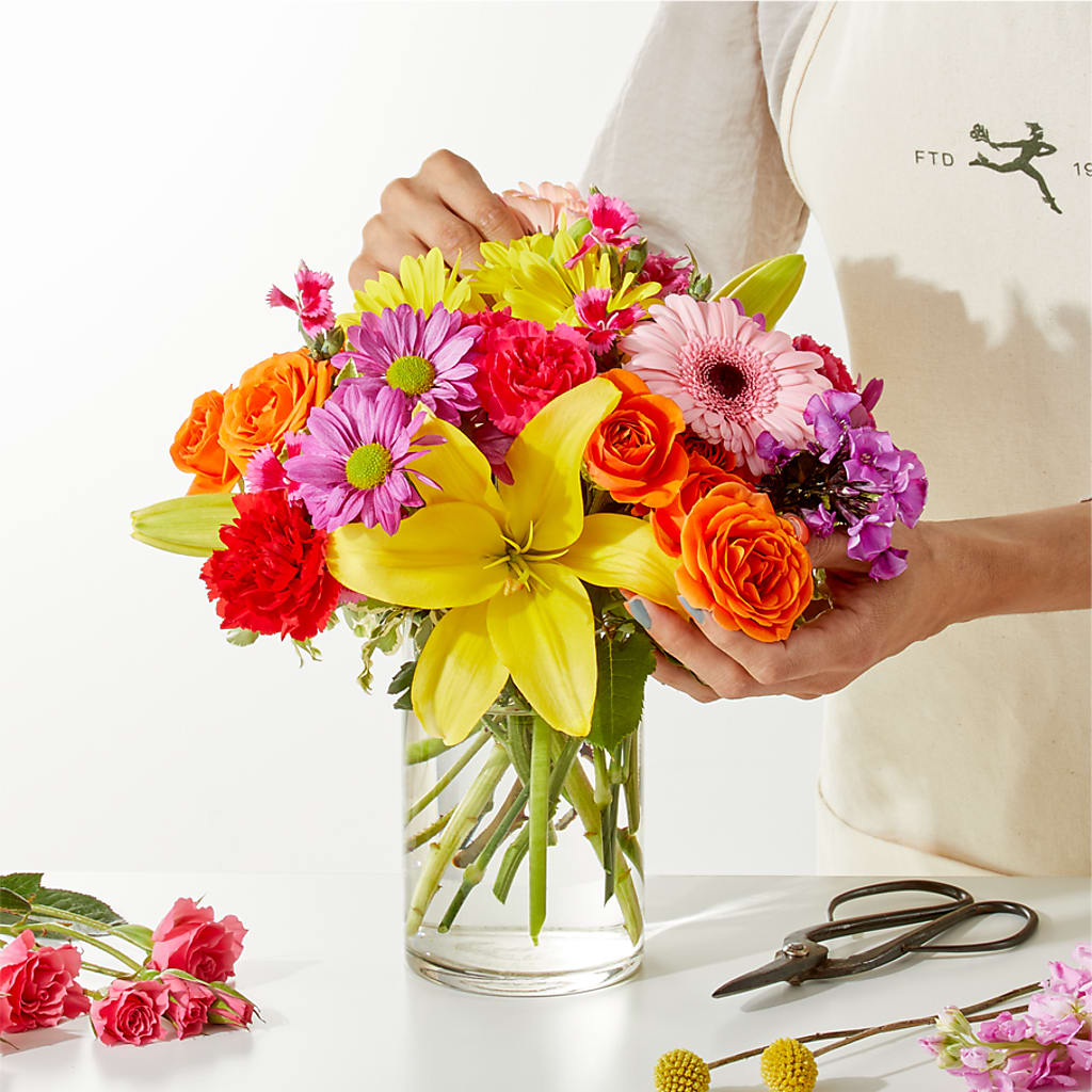 Cue the Confetti - A Florist Original – BERMAN'S FLOWERS, Kingsburg CA