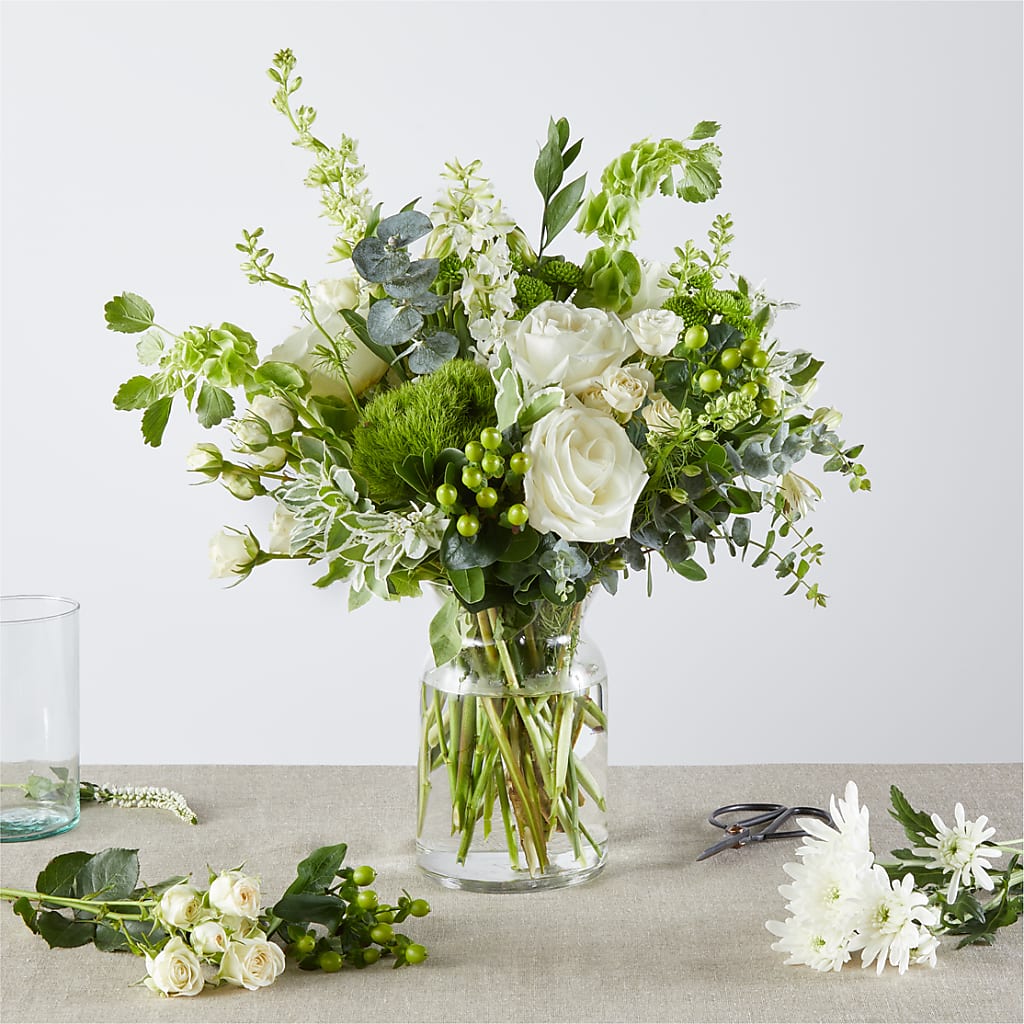 Irish Garden - A Florist Original – BERMAN'S FLOWERS, Kingsburg CA