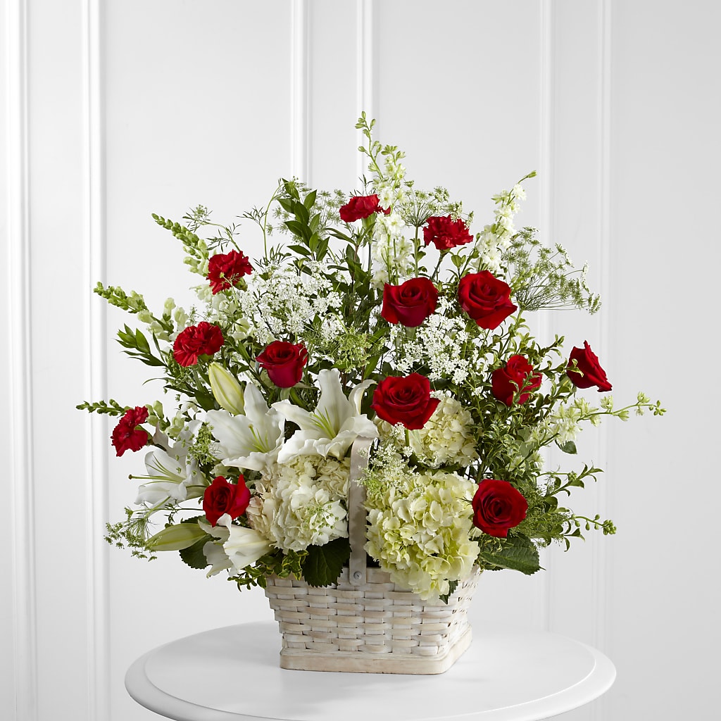 In Loving Memory Arrangement – BERMAN'S FLOWERS, Kingsburg CA