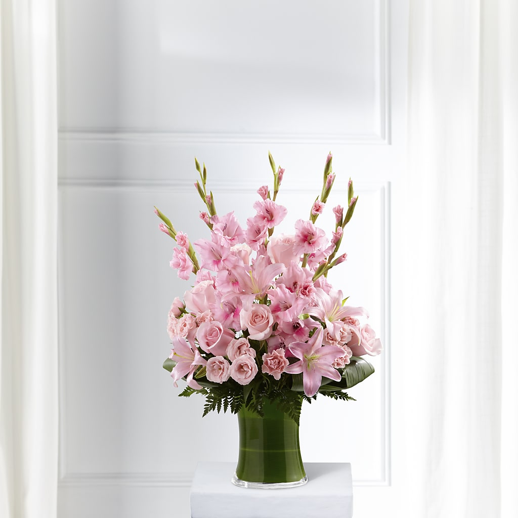 Lovely Tribute Bouquet – BERMAN'S FLOWERS, Kingsburg CA