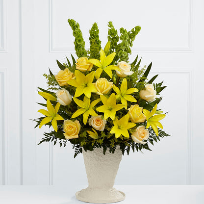 Golden Memories Arrangement – BERMAN'S FLOWERS, Kingsburg CA