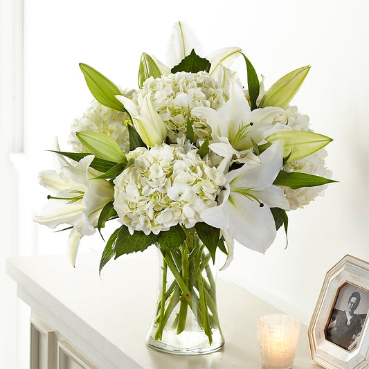 Compassionate Lily Bouquet – BERMAN'S FLOWERS, Kingsburg CA