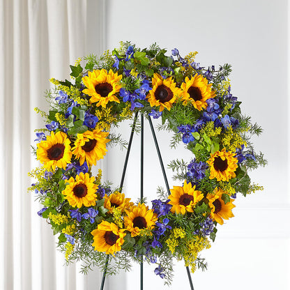 Bright Rays Wreath – BERMAN'S FLOWERS, Kingsburg CA