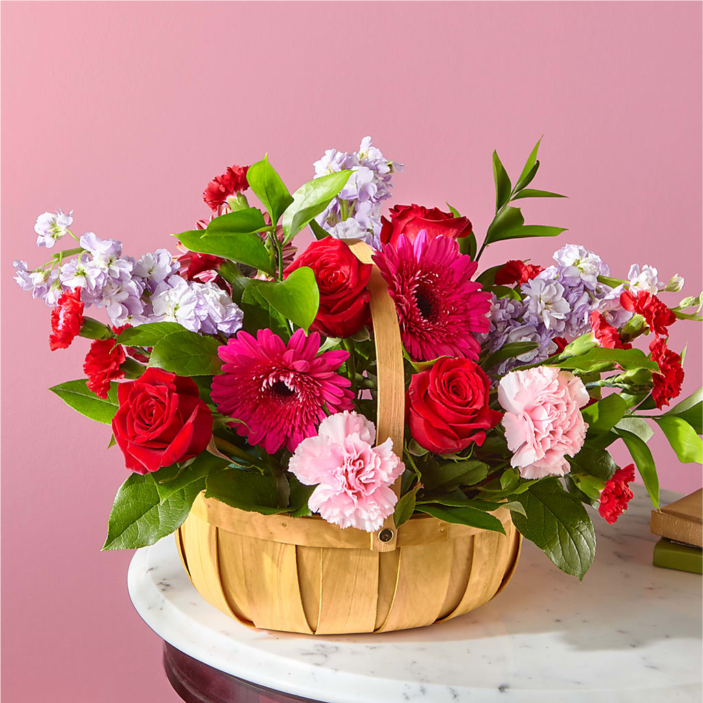 Pink Picnic Basket – BERMAN'S FLOWERS, Kingsburg CA
