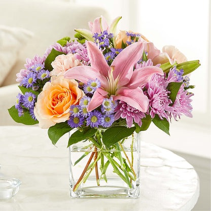 Delicate Details Bouquet – BERMAN'S FLOWERS, Kingsburg CA