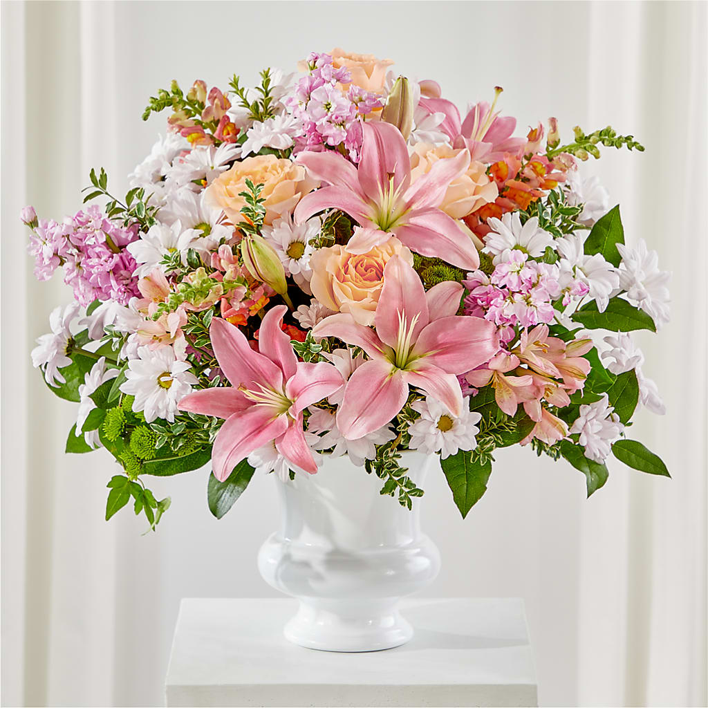 Heartfelt Gesture Urn Arrangement – BERMAN'S FLOWERS, Kingsburg CA