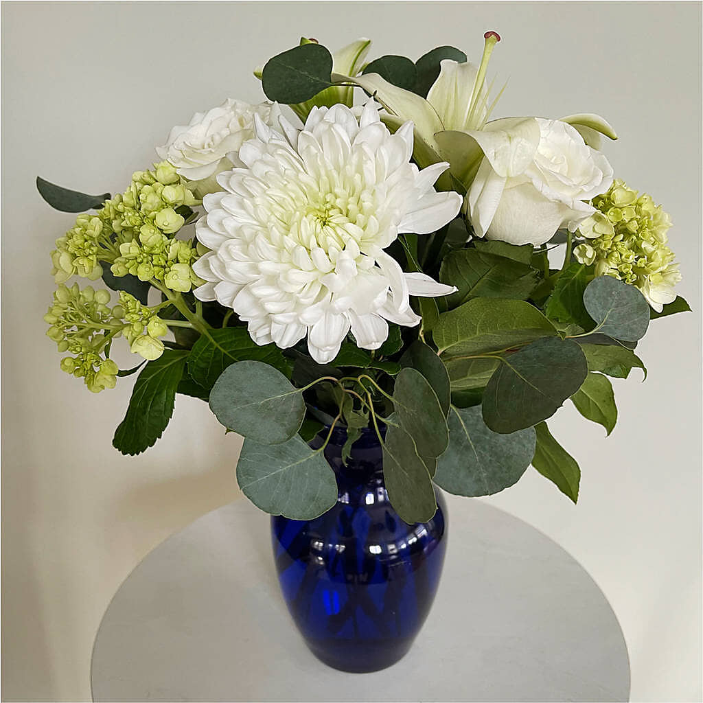 Snowy Dreams Bouquet – BERMAN'S FLOWERS, Kingsburg CA
