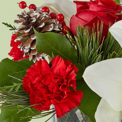 Glistening Icicles Bouquet – BERMAN'S FLOWERS, Kingsburg CA