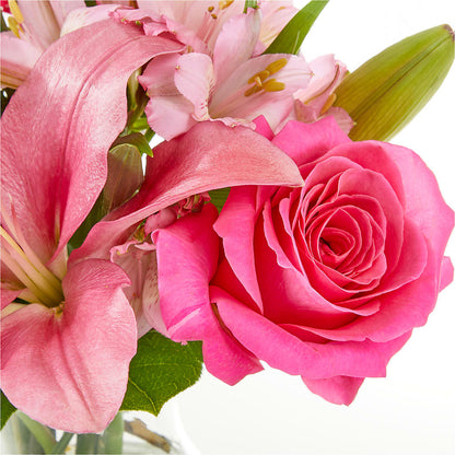 Lots of Love Bouquet – BERMAN'S FLOWERS, Kingsburg CA