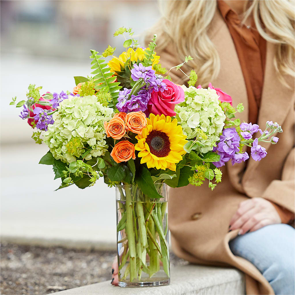 Vibrant Greetings Bouquet – BERMAN'S FLOWERS, Kingsburg CA