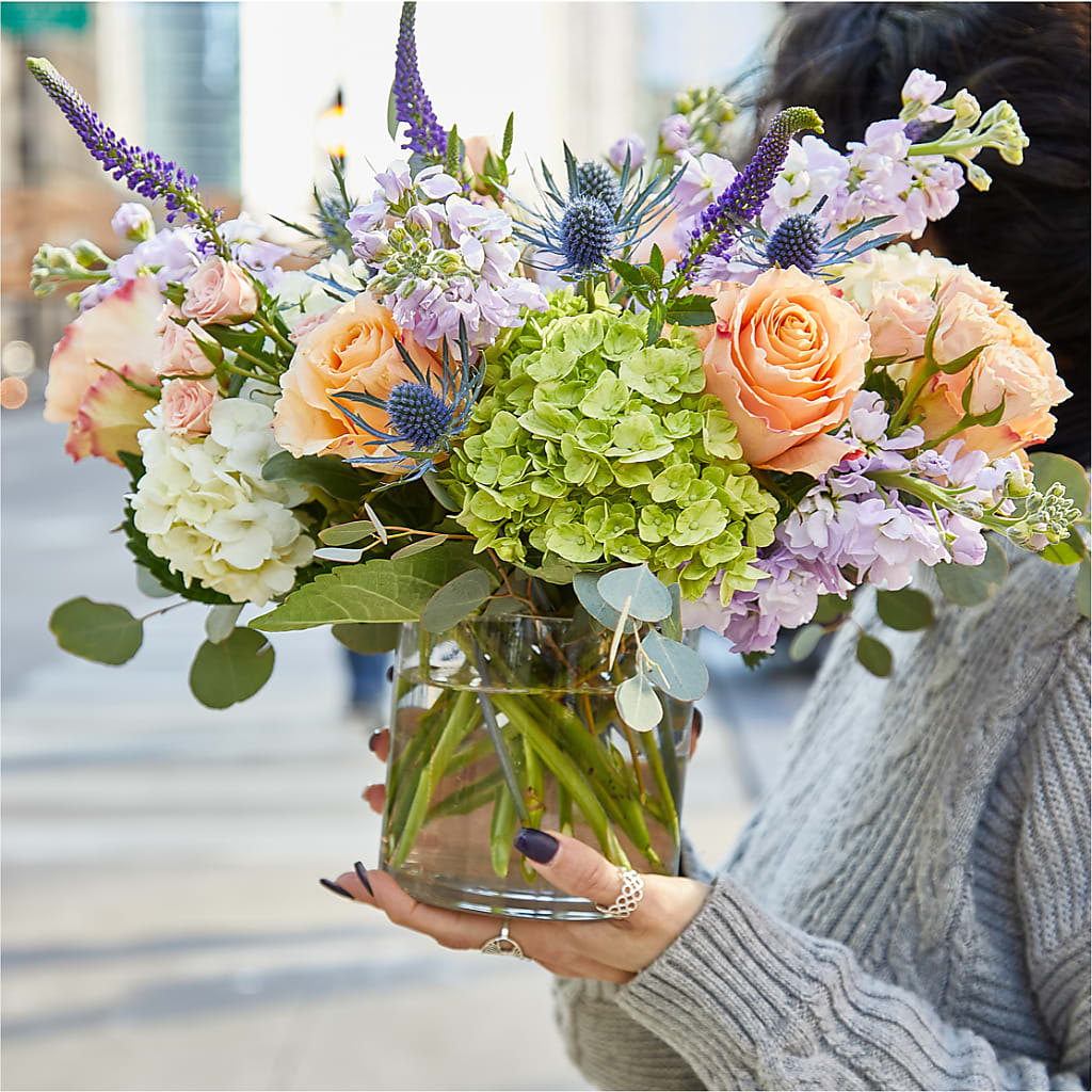 Porch Swing Bouquet – BERMAN'S FLOWERS, Kingsburg CA