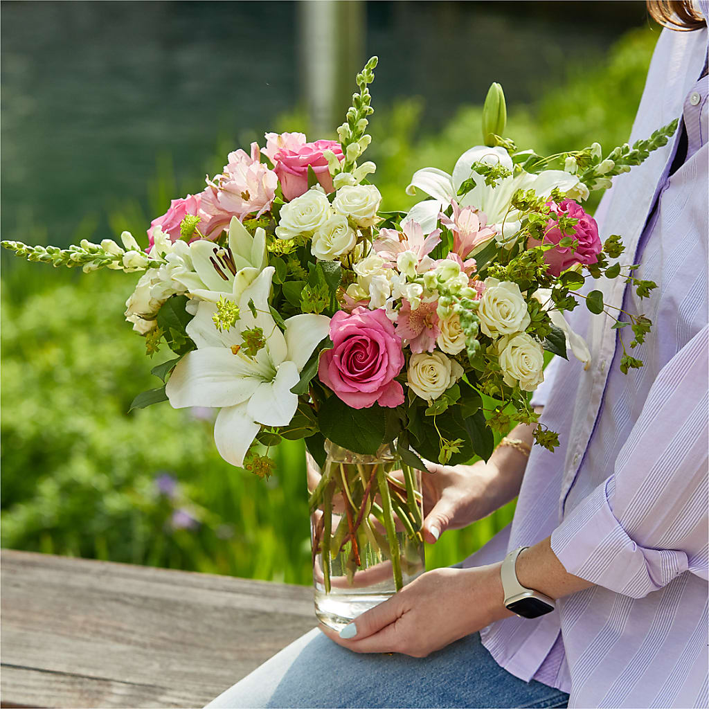 Fondly Bouquet – BERMAN'S FLOWERS, Kingsburg CA