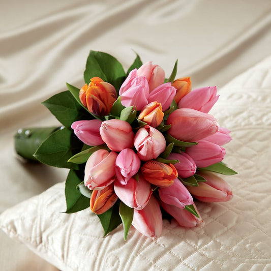 Embraceable Bouquet – BERMAN'S FLOWERS, Kingsburg CA