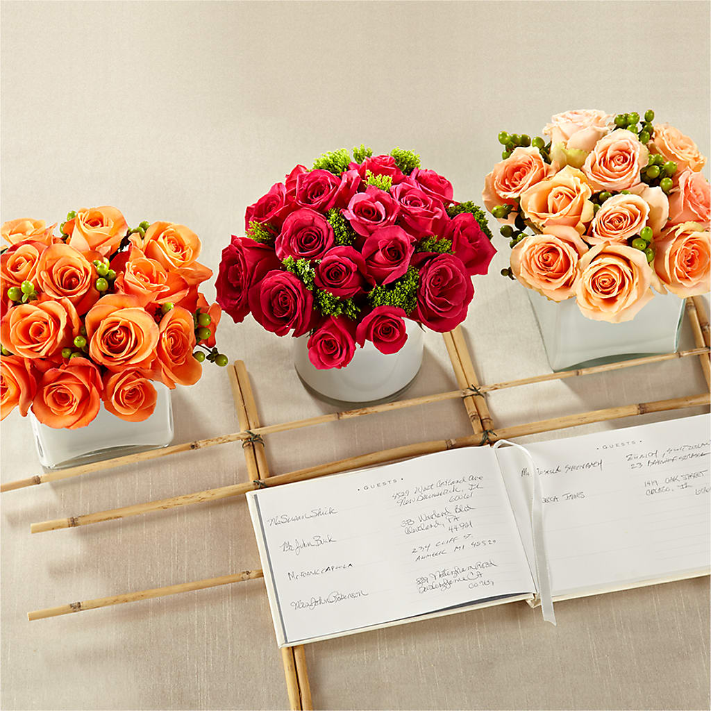 Dawn Rose Centerpiece – BERMAN'S FLOWERS, Kingsburg CA