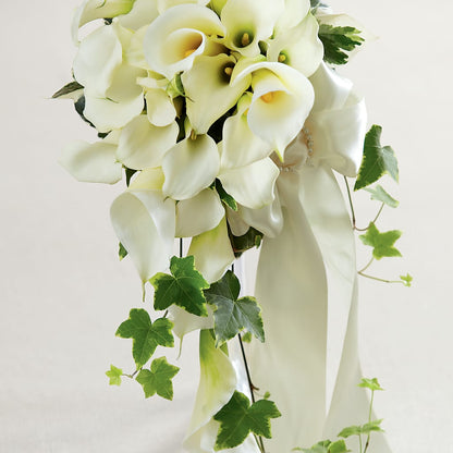 White Chapel Bouquet – BERMAN'S FLOWERS, Kingsburg CA