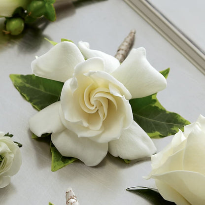 Gardenia Boutonniere – BERMAN'S FLOWERS, Kingsburg CA
